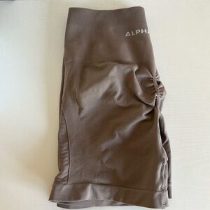 Alphalete Shorts 4.5 in